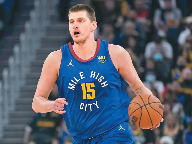 「詹皇」詹姆斯霸氣宣示:湖人不驚慌!NBA季後賽序幕湖人對陣金塊9連敗挑戰