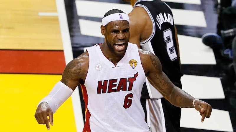 NBA/詹皇對於從沒拿過 DPOY 感到訝異:「簡直太沒道理!」