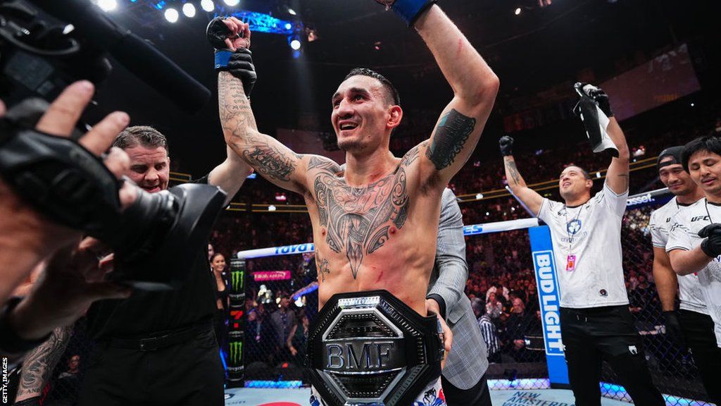 UFC 300 的壯觀結局:Max Holloway 以驚人 KO 劇本奪得 BMF 冠軍!